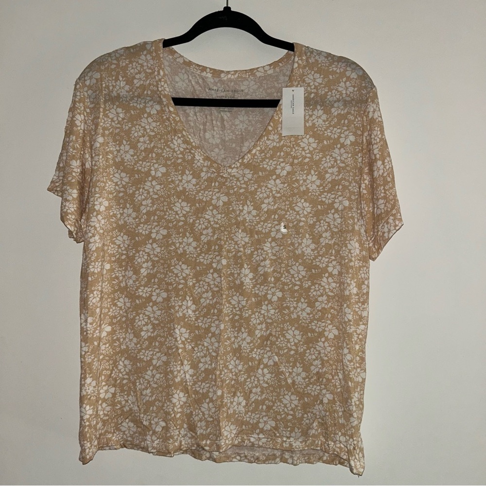 American Eagle Soft & Sexy Floral Shirt Small NWT